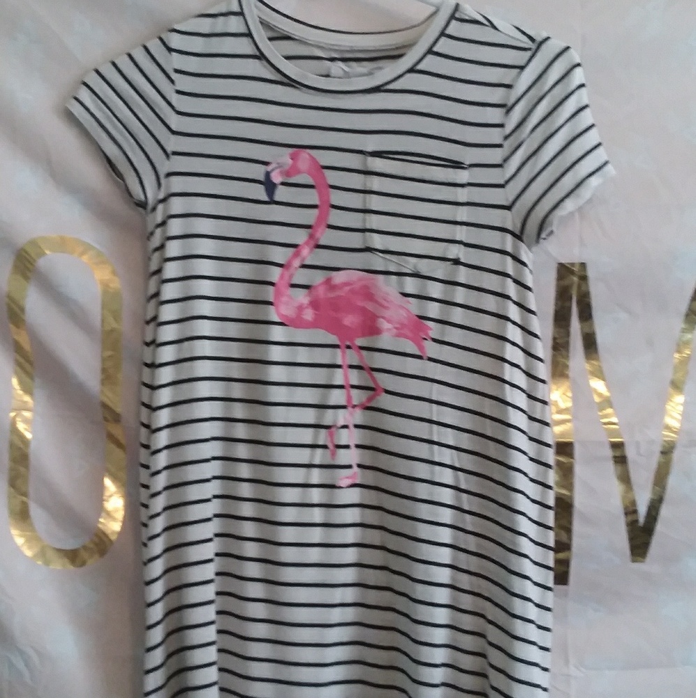 $3 PRICE DROP 1 HOUR!!!!!Flamingo swimsuit coverup
